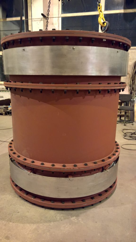 Thick wall metallic circular expansion joint